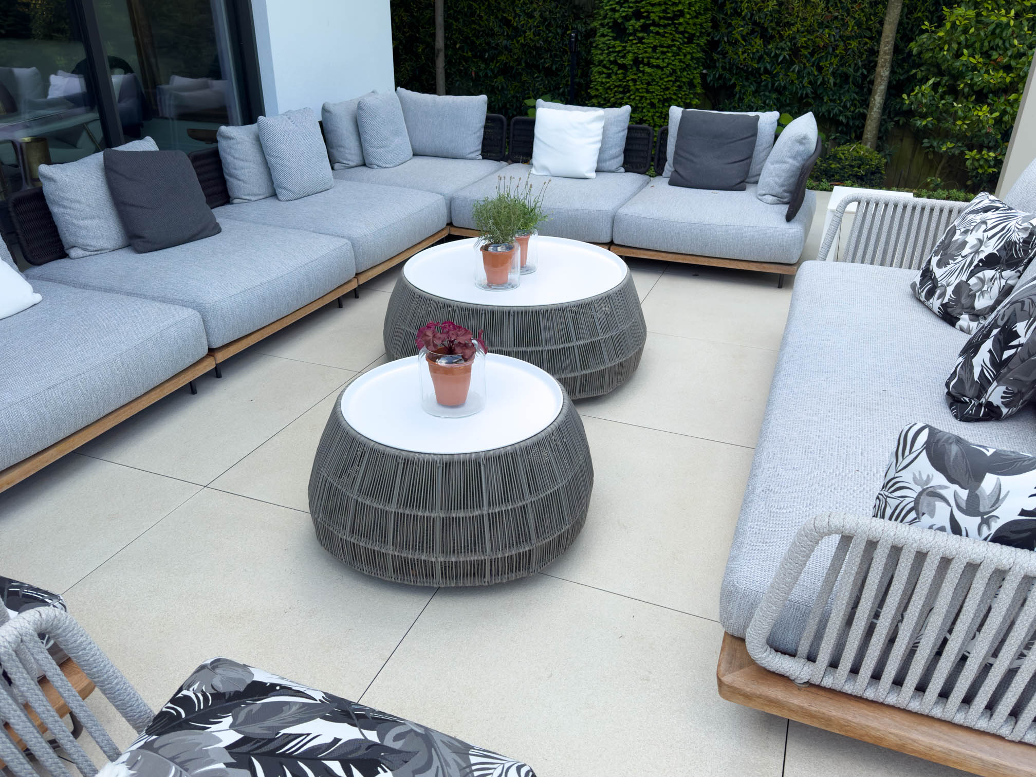 porcelain terrace with Buzon adjustable pedestals